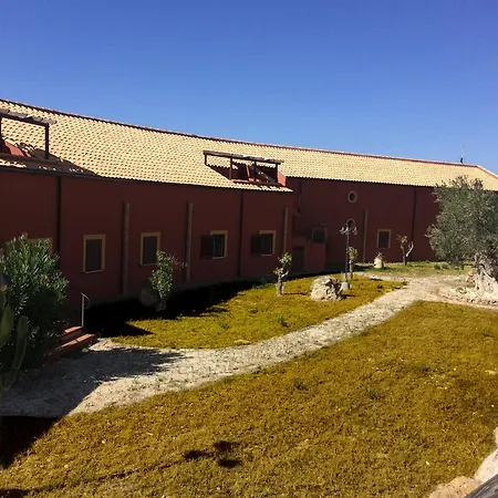 Aparthotel La Luna Nel Pozzo 4*