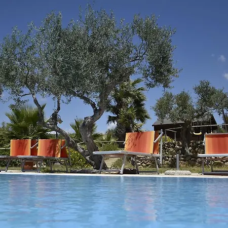 La Luna Nel Pozzo Aparthotel