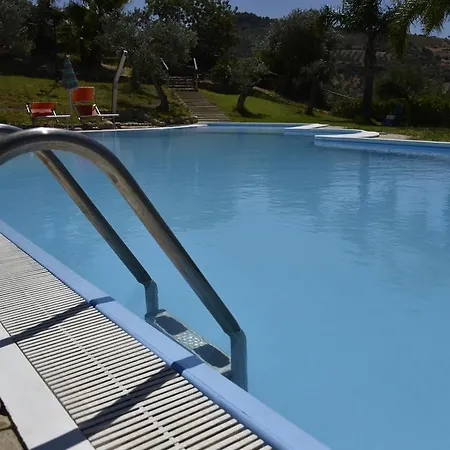 La Luna Nel Pozzo 4*