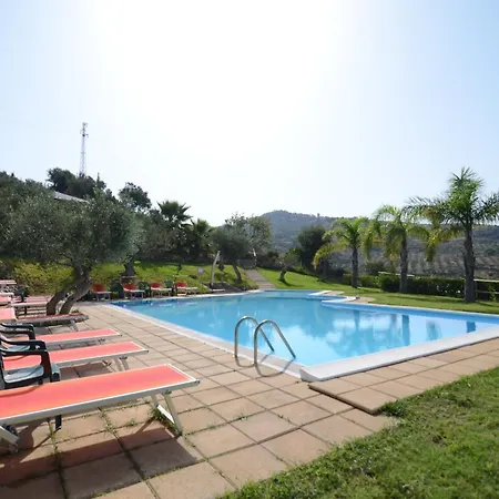 Aparthotel La Luna Nel Pozzo